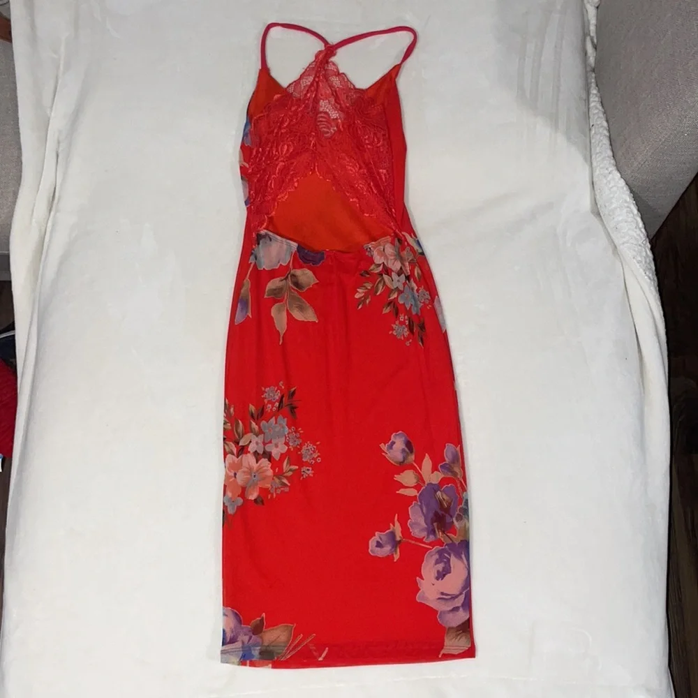 Red sexy dress - Picture 2 of 2